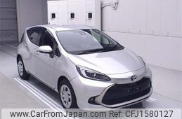 toyota aqua 2022 CFJ1580127