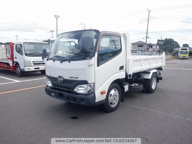 hino dutro 2016 GOO_NET_EXCHANGE_0402951A30240916W002 image 2