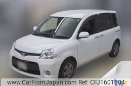 toyota sienta 2011 CFJ1601504