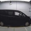 toyota noah 2016 -TOYOTA--Noah DBA-ZRR80G--ZRR80-0194575---TOYOTA--Noah DBA-ZRR80G--ZRR80-0194575- image 8