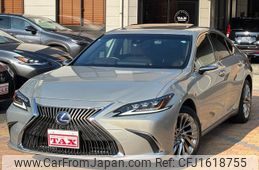 lexus es 2019 CFJ1618755
