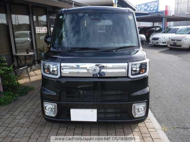 toyota pixis-mega 2020 CFJ1836095 image 2