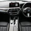 bmw 5-series 2018 quick_quick_ABA-JT20_WBAJT32020BM49904 image 2