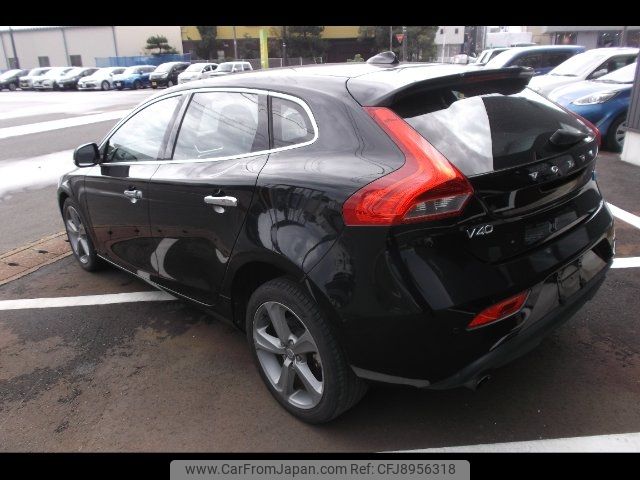 volvo v40 2014 -VOLVO--Volvo V40 MB4164T--2136450---VOLVO--Volvo V40 MB4164T--2136450- image 2