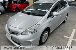 toyota prius-α 2014 AF-ZVW41-3343863