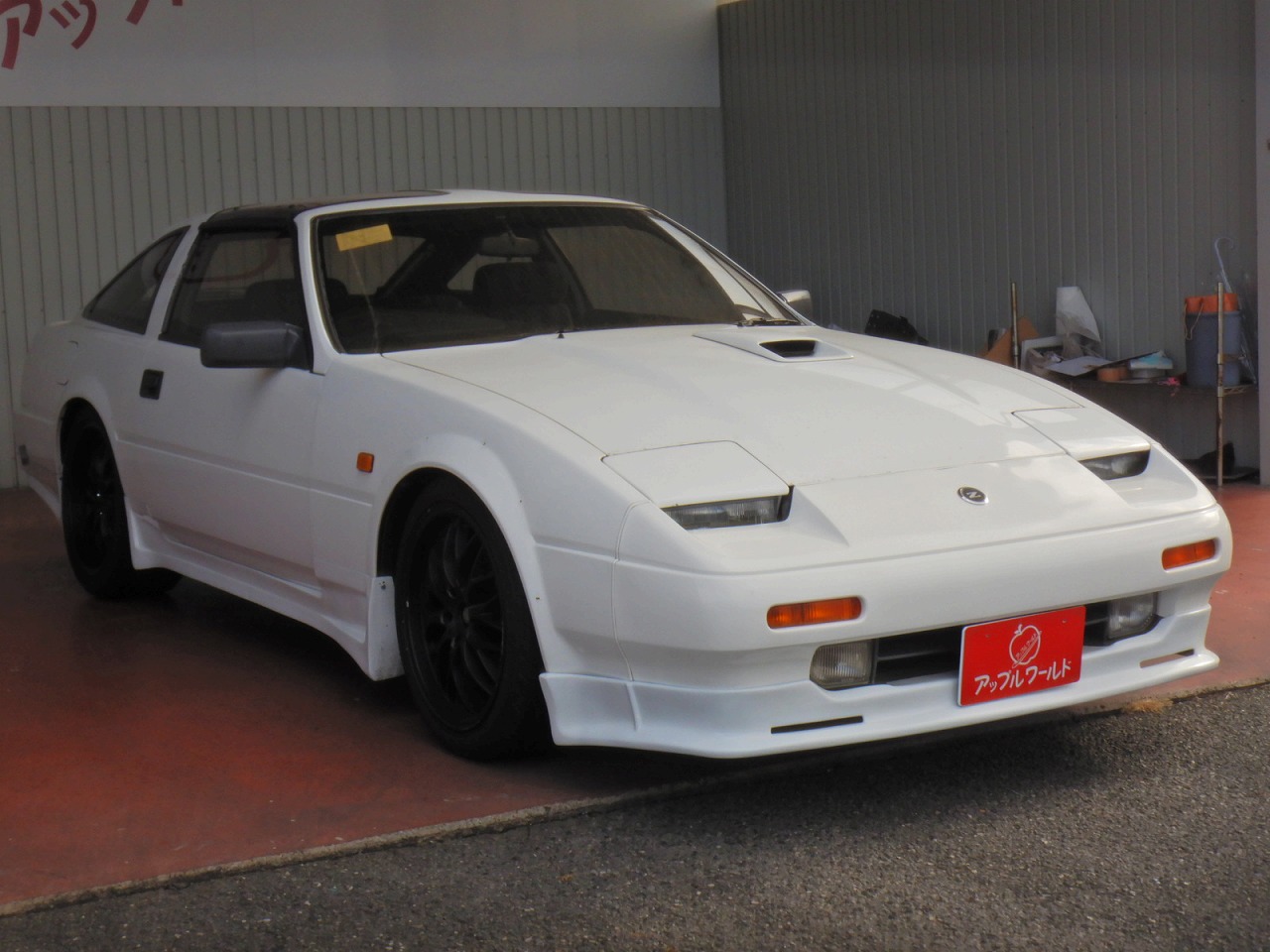 Used NISSAN FAIRLADY Z 1988/Jan CFJ8125941 in good condition for sale