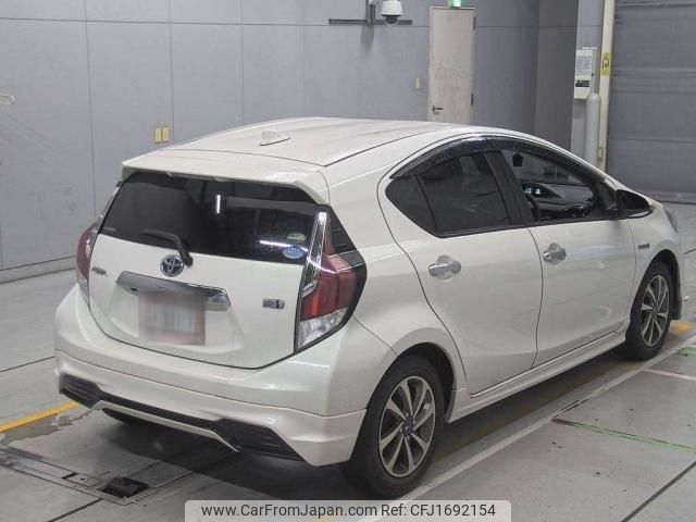 toyota aqua 2017 CFJ1692154 image 2