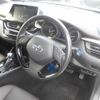 toyota c-hr 2019 quick_quick_DAA-ZYX10_ZYX10-2169179 image 3
