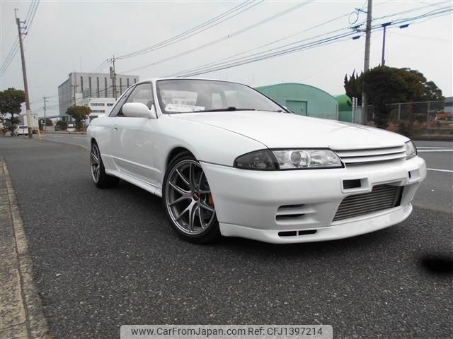 nissan skyline-gt-r 1992 quick_quick_E-BNR32_BNR32-216508 image 1