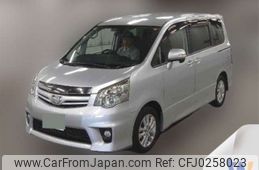 toyota noah 2013 -TOYOTA--Noah DBA-ZRR70W--ZRR70-0548099---TOYOTA--Noah DBA-ZRR70W--ZRR70-0548099-