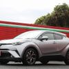 toyota c-hr 2018 quick_quick_DAA-ZYX10_2116057 image 13