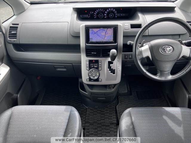 toyota voxy 2008 CFJ1707660 image 2