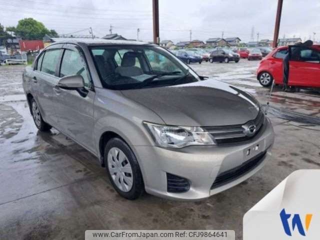 toyota corolla-axio 2013 -TOYOTA--Corolla Axio DBA-NZE161--NZE161-7064990---TOYOTA--Corolla Axio DBA-NZE161--NZE161-7064990- image 1