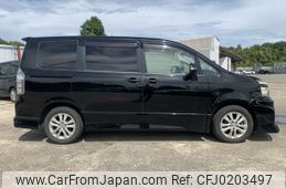 toyota voxy 2010 NIKYO_TF86160