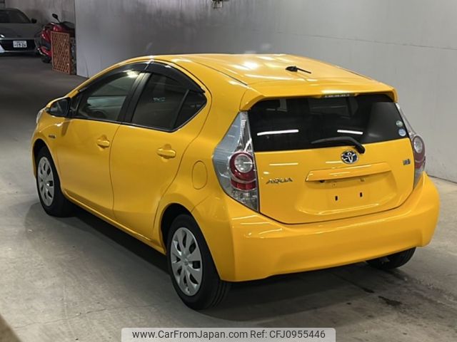 toyota aqua 2014 -TOYOTA--AQUA NHP10-2329346---TOYOTA--AQUA NHP10-2329346- image 2