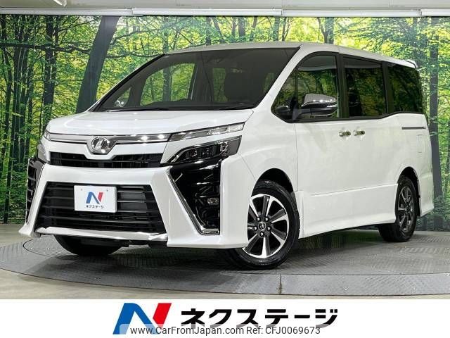 toyota voxy 2018 -TOYOTA--Voxy DBA-ZRR80W--ZRR80-0479937---TOYOTA--Voxy DBA-ZRR80W--ZRR80-0479937- image 1