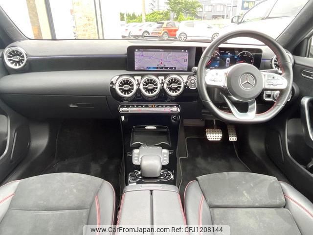 mercedes-benz a-class 2022 quick_quick_177012_W1K1770122V145424 image 2