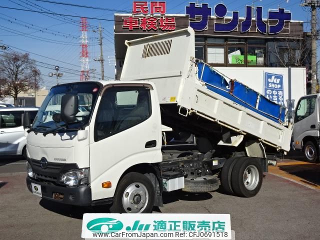 hino dutro 2017 GOO_NET_EXCHANGE_0501894A30250127W003 image 1