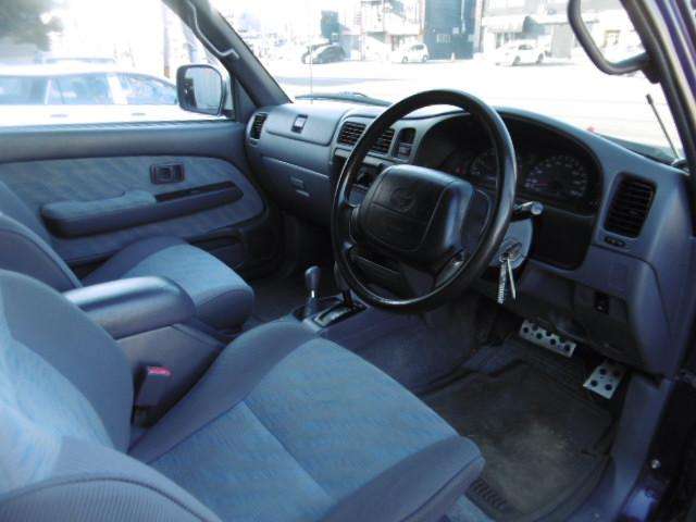 toyota hilux-sports-pickup 1997 0300607A30190414W007 image 2