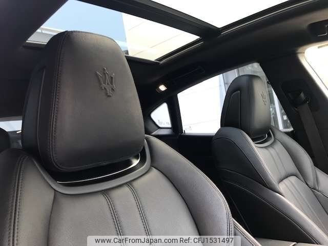 maserati levante 2022 CFJ1531497 image 2