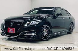 toyota crown 2018 CFJ1690532