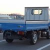isuzu-elf-truck-2016-9193-car_86f2fa5c-3fd6-4359-8c28-ae93deb5bab8