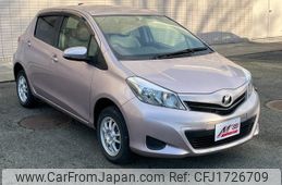 toyota vitz 2012 CFJ1726709