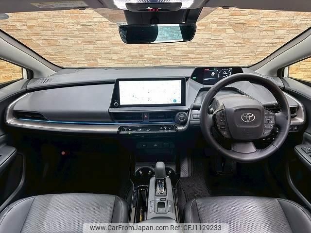 toyota prius 2023 quick_quick_6AA-MXWH60_MXWH60-4016190 image 2