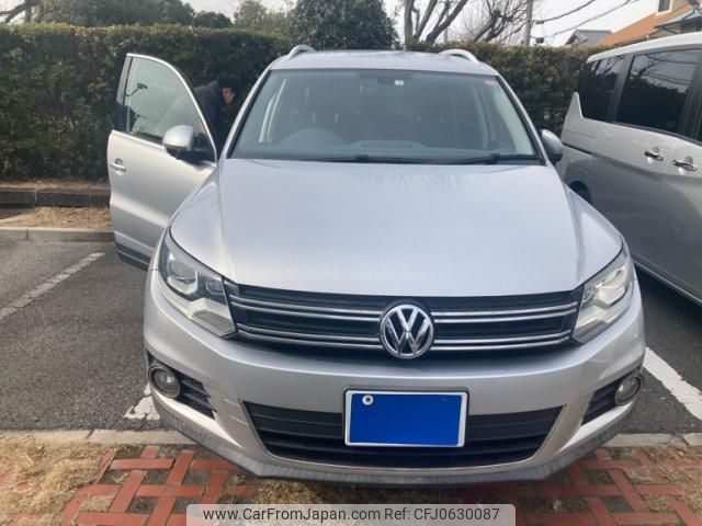 volkswagen tiguan 2014 -VOLKSWAGEN--VW Tiguan DBA-5NCTH--WVGZZZ5NZEW057147---VOLKSWAGEN--VW Tiguan DBA-5NCTH--WVGZZZ5NZEW057147- image 1