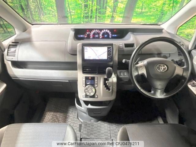 toyota voxy 2010 -TOYOTA--Voxy DBA-ZRR70W--ZRR70-0290777---TOYOTA--Voxy DBA-ZRR70W--ZRR70-0290777- image 2