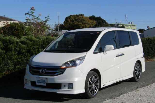 honda stepwagon 2009 171201170727 image 2