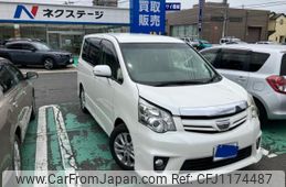toyota noah 2011 -TOYOTA--Noah DBA-ZRR70W--ZRR70-0425175---TOYOTA--Noah DBA-ZRR70W--ZRR70-0425175-