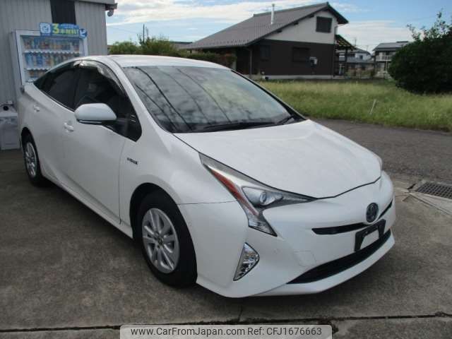 toyota prius 2018 CFJ1676663 image 1