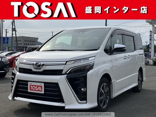 toyota voxy 2019 -TOYOTA--Voxy DBA-ZRR85W--ZRR85-0121248---TOYOTA--Voxy DBA-ZRR85W--ZRR85-0121248- image 1