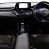 toyota c-hr 2018 GOO_JP_700130095430250511001 image 23