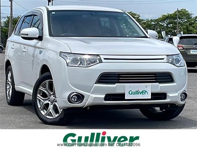 mitsubishi outlander-phev 2015 CFJ1483096 image 1