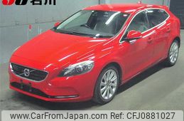 volvo v40 2014 -VOLVO--Volvo V40 MB4164T--E2134573---VOLVO--Volvo V40 MB4164T--E2134573-