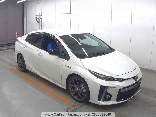 toyota prius-phv 2017 quick_quick_DLA-ZVW52_ZVW52-3061028 image 1