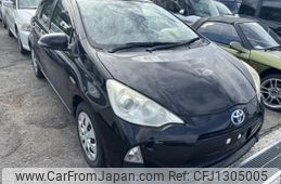 toyota aqua 2013 quick_quick_DAA-NHP10_6127133