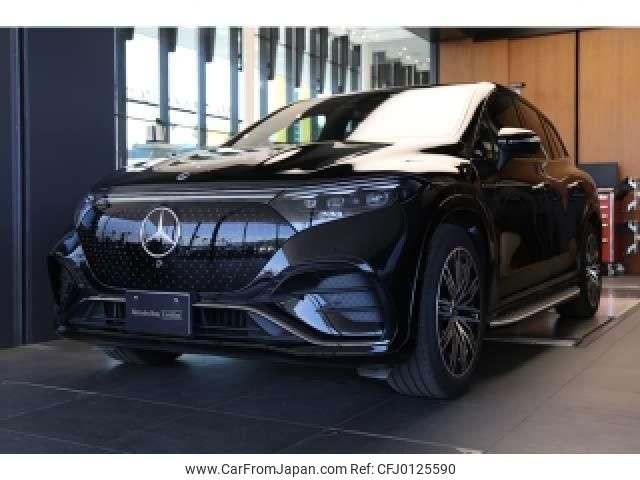 mercedes-benz eqs-suv 2023 quick_quick_ZAA-296624_W1N2966242A013531 image 2
