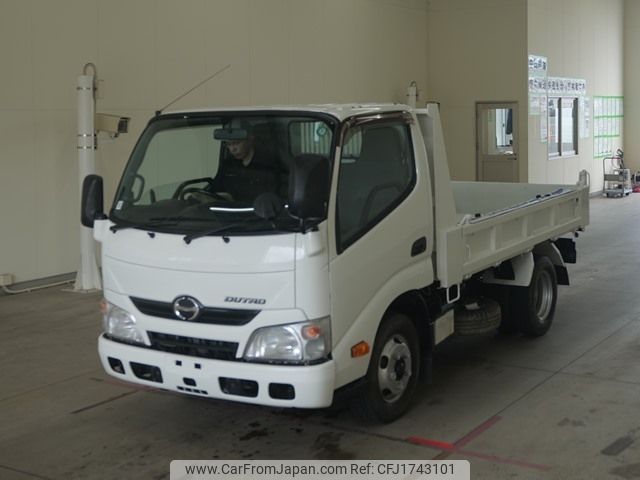 hino dutro 2013 CFJ1743101 image 1