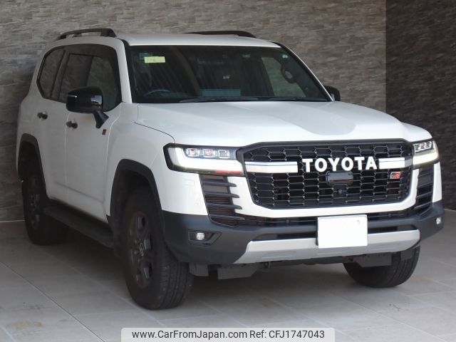 toyota land-cruiser-wagon 2023 CFJ1747043 image 2