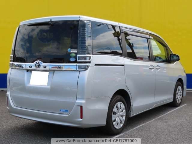 toyota voxy 2018 CFJ1787009 image 2