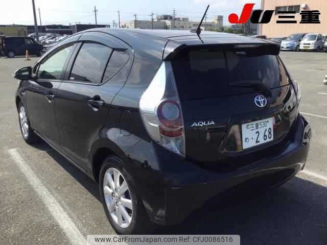 toyota aqua 2013 -TOYOTA 【三重 530ﾒ268】--AQUA NHP10--2243284---TOYOTA 【三重 530ﾒ268】--AQUA NHP10--2243284- image 2