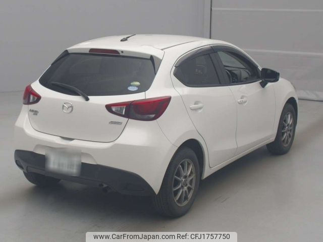 mazda demio 2016 CFJ1757750 image 2