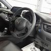 toyota c-hr 2018 quick_quick_DAA-ZYX10_ZYX10-2092817 image 3