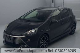 toyota aqua 2014 -TOYOTA--AQUA DAA-NHP10--NHP10-2324762---TOYOTA--AQUA DAA-NHP10--NHP10-2324762-