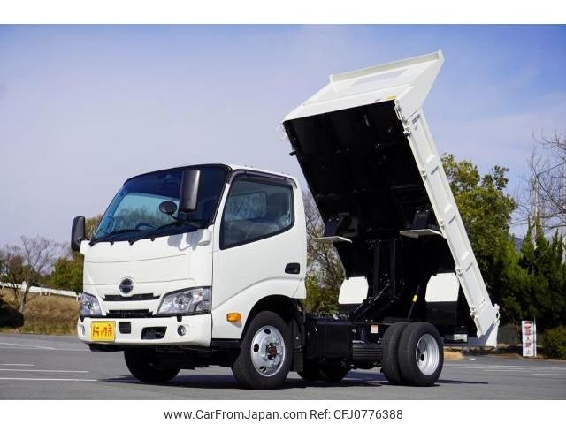 hino dutro 2024 quick_quick_2DG-XZU675T_XZU675-0018056 image 1