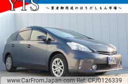 toyota prius-α 2011 CFJ0126339