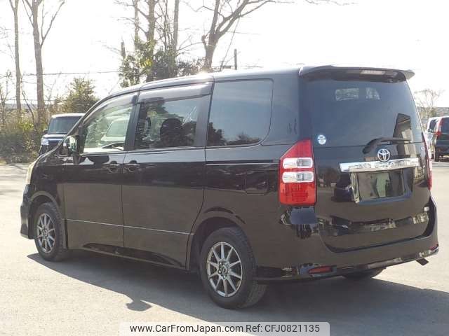 toyota noah 2011 -TOYOTA--Noah DBA-ZRR70W--ZRR70-0460063---TOYOTA--Noah DBA-ZRR70W--ZRR70-0460063- image 2